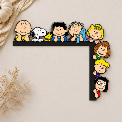 Happy Friends Door Corner Decor – Cute Cartoon Character Home Decoration