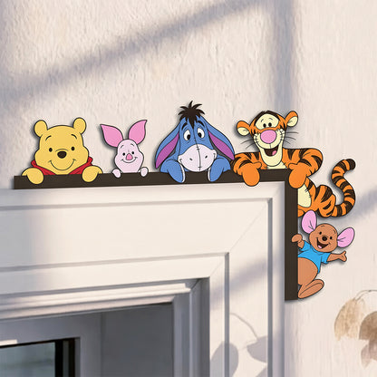 Honey Bear Friends Door Corner Decor – Cute Woodland Character Home Decoration